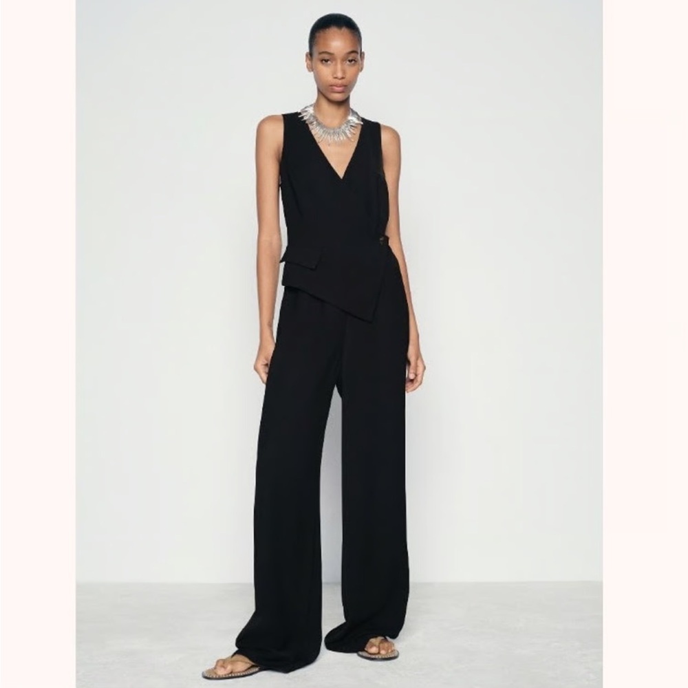 Zara Black Sleeveless Jumpsuit
